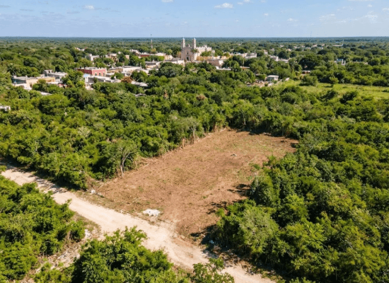 Terrenos en Calotmul: Inversión Segura cerca de Valladolid
