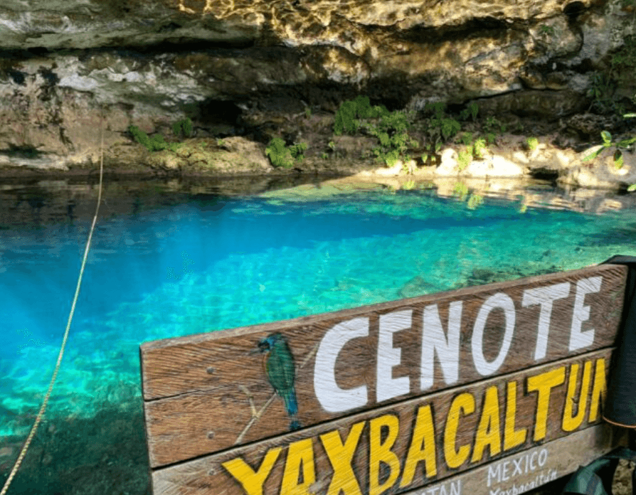 Cenote Yaxbacaltun: Guia de Viaje e Inversion en Merida