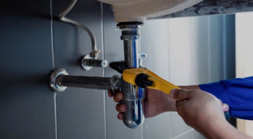 Plomeros en Mérida: Guía Completa de Servicios y Precios