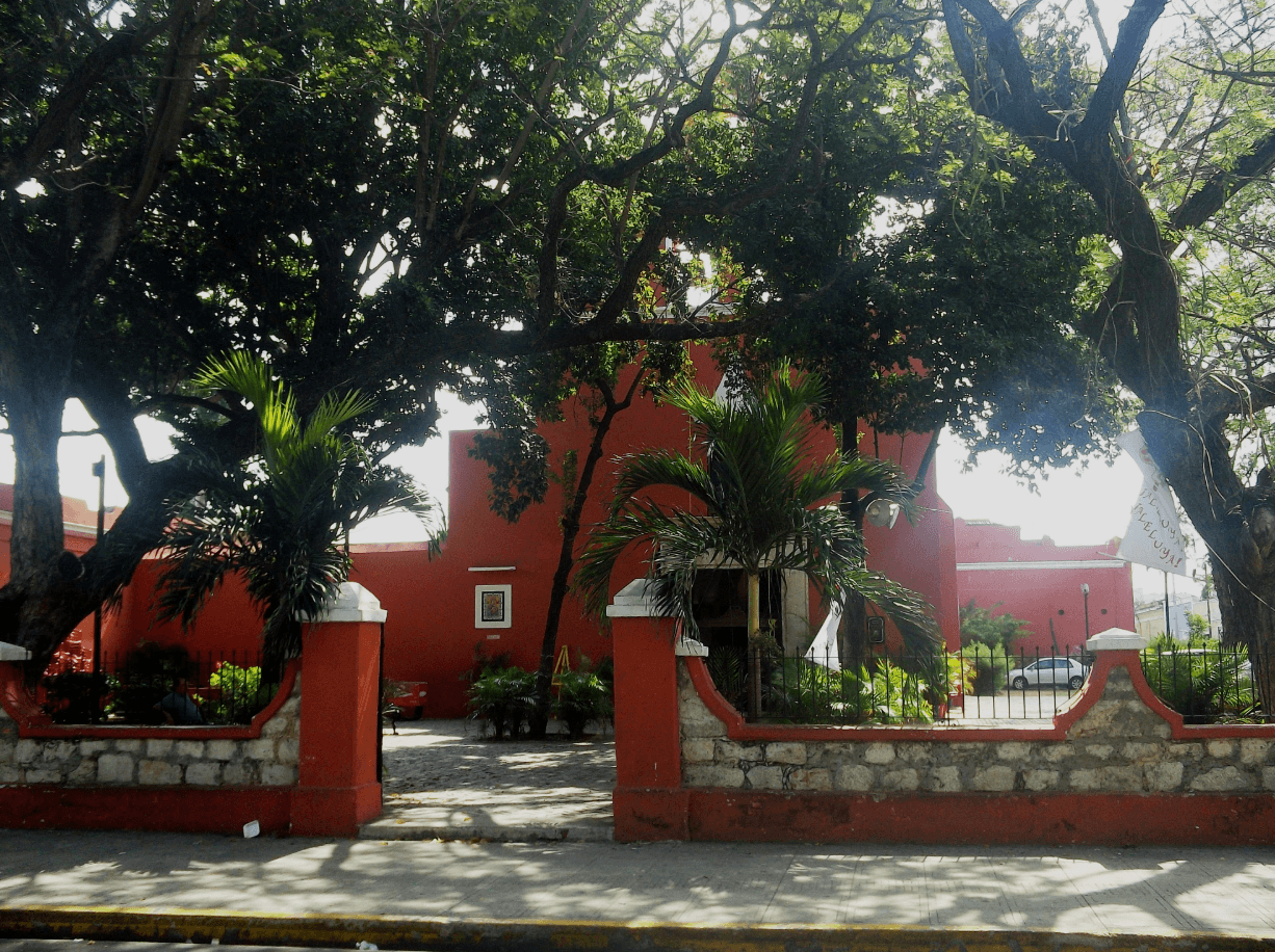 Iglesia de Santa Lucia un tesoro historico en el centro Merida