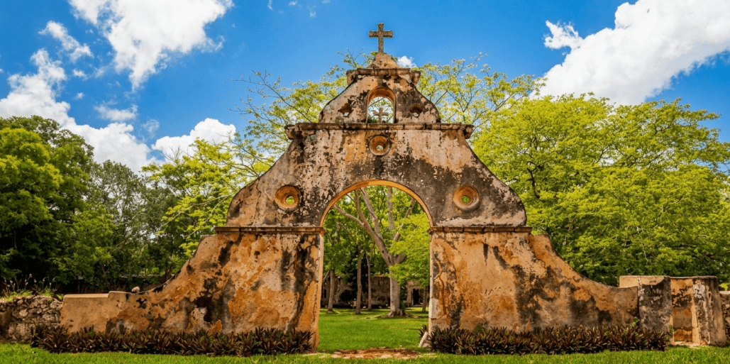 Hacienda Uxmal: Inversion y Cultura en Yucatan