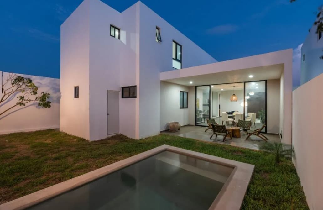 --- Descubre tu hogar soñado en **Amidanah, Temozón Norte, Mérida**. Este desarrollo ofrece el **Modelo E** con 3 recámaras, 4.5 baños y amenidades de lujo. Disfruta de gimnasio, piscina, salón de eventos y seguridad 24/7 en una ubicación privilegiada. --- Descubre tu hogar soñado en **Amidanah, Temozón Norte, Mérida**. Este desarrollo ofrece el **Modelo E** con 3 recámaras, 4.5 baños y amenidades de lujo. Disfruta de gimnasio, piscina, salón de eventos y seguridad 24/7 en una ubicación privilegiada.